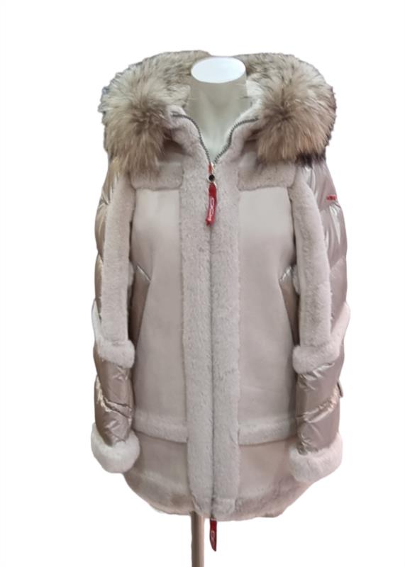 Parka de plumas de Dichi en color beige