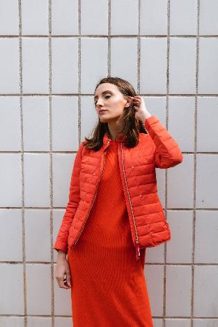 Parka modelo Alexa de DICHI color naranja