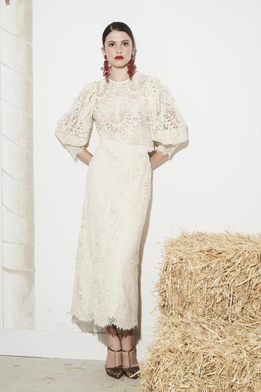 PANAMBI FALDA EVASE GUIPUR CINTURILLA TAFETAN POLI